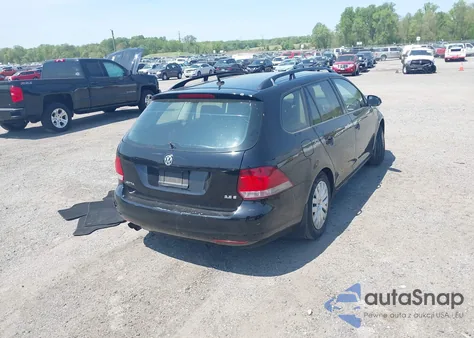 2012 Volkswagen Jetta Sportwagen 2.5L S z USA, uszkodzony, nr VIN 3VWPP7AJ4CM615806